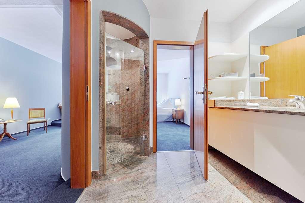 Hotel Zum Roten Baeren Freiburg Zimmer foto